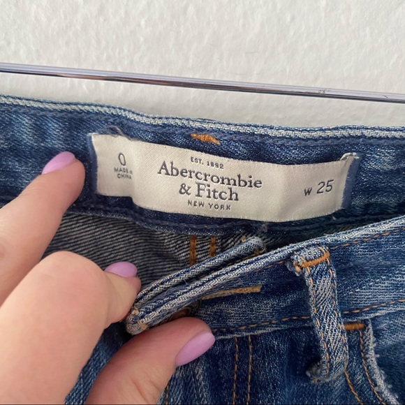 Abercrombie and Fitch Distressed Jeans Sz 25 - Picture 2 of 4